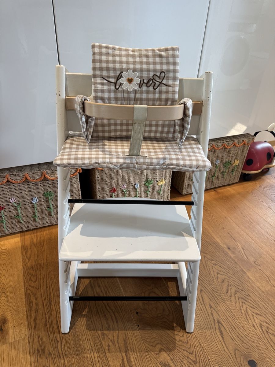 Stokke Seggioloni: Stokke Tripp Trapp Hochstuhl - Versand möglich – Usato da Neuhaus SG venduto da chinderegge