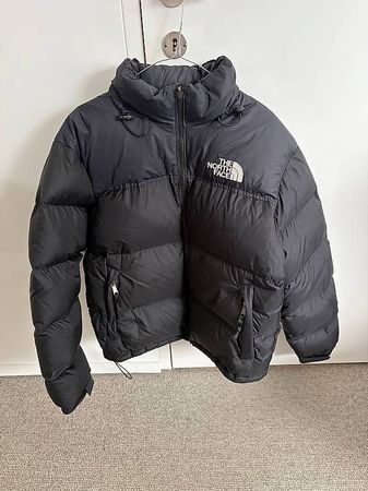 Neuwertige 700er North Face Daunenjacke, Gr. M
