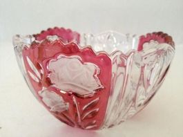Schale zweifarbig mit Blumendekor