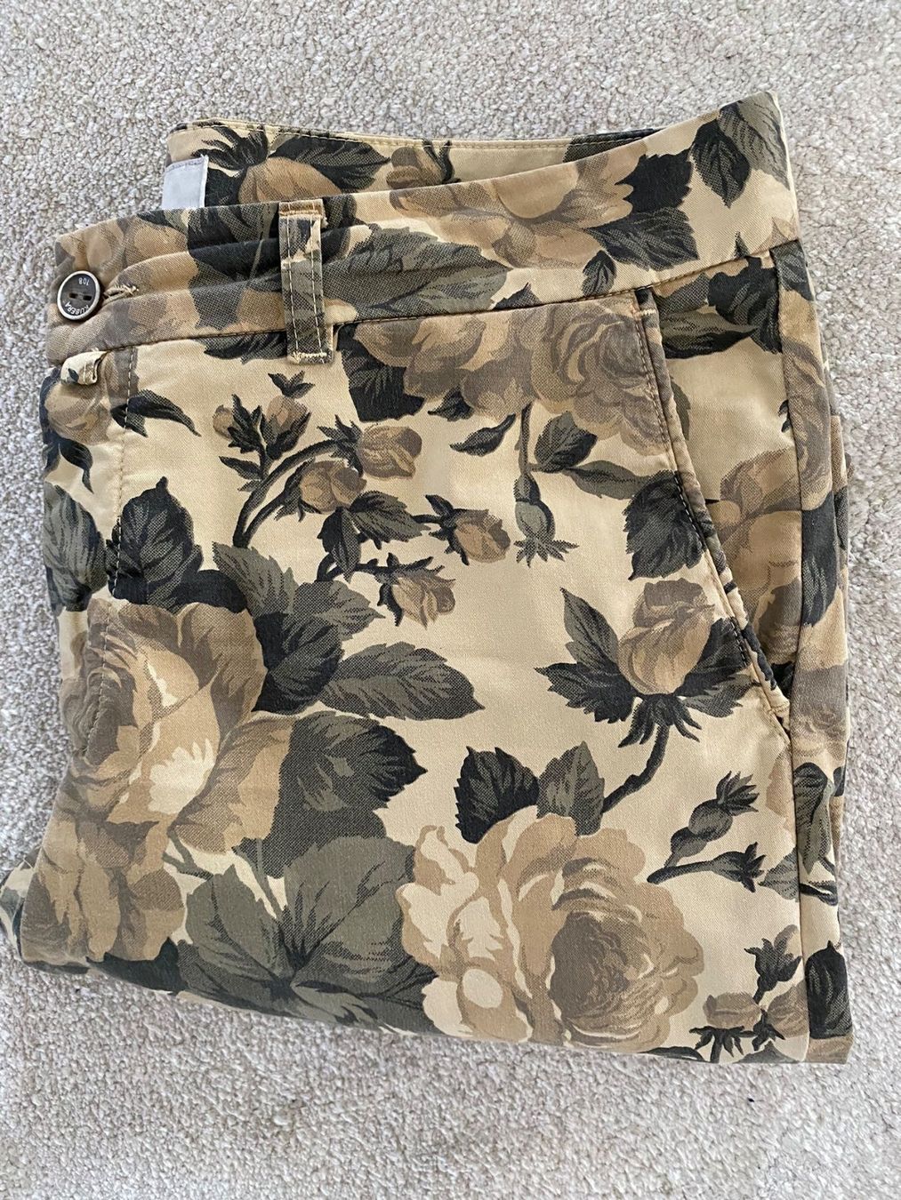 Pantaloni: Pantaloni donna tg.42IT – Usato da Novazzano venduto da ige_cwq5