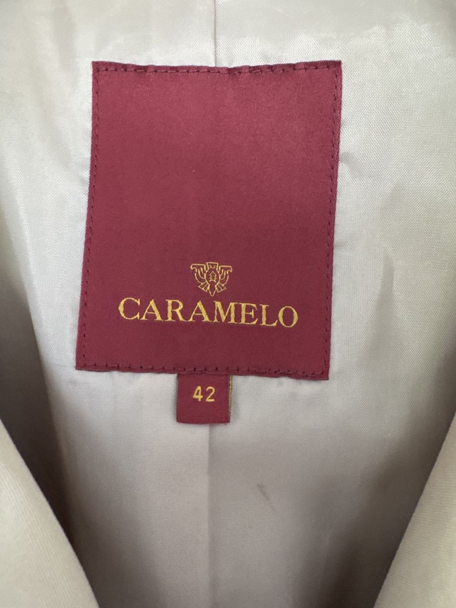 Cappotti: Trenchcoat Caramelo gr 38 – Usato da Freienbach venduto da buyzebra 1