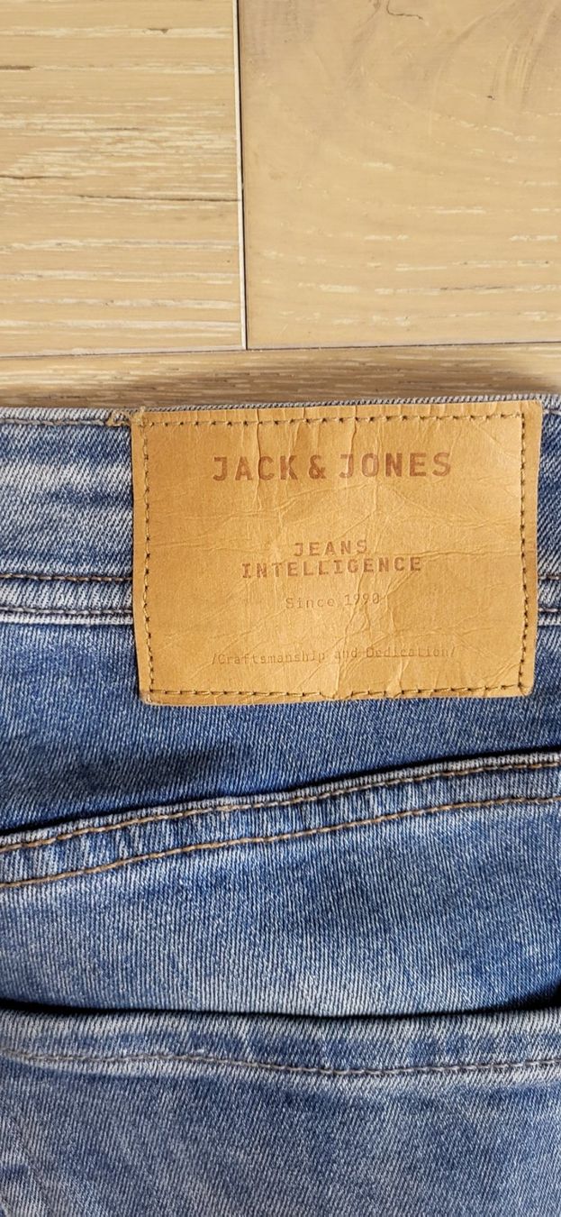 Jack & Jones Jeans: Jack and Jones jeans – Usato da Pregassona venduto da Adda83 1