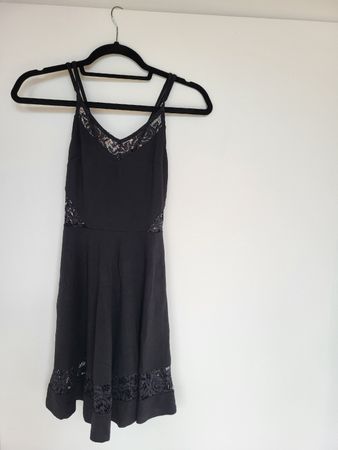 Schwarzes Spitzenkleid Tally Weijl S