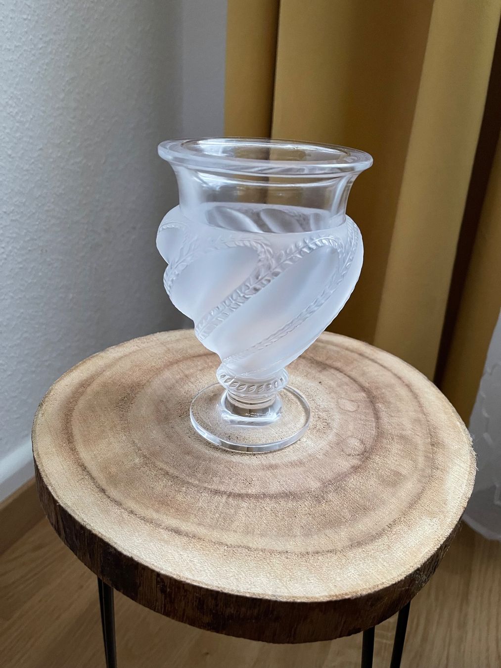Lalique Vasi & Recipienti: Lalique Vase klein – Usato da Horgen venduto da rowa68