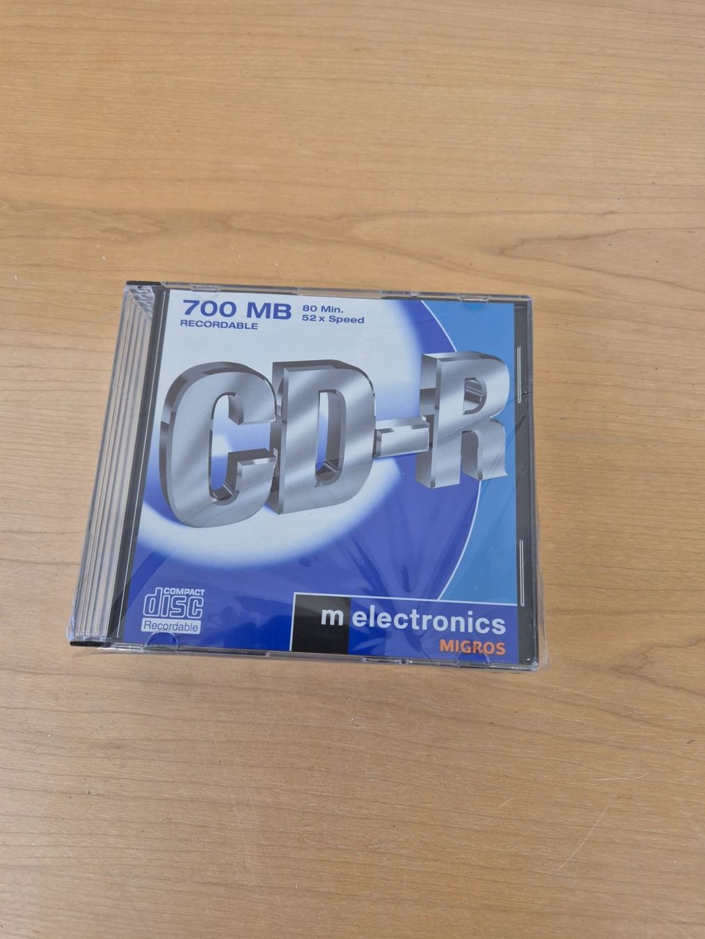 CD & DVD vergini: CD Rohling CD-R 700MB 10 Stück pro Packung – Usato da Elgg venduto da computerbrocki
