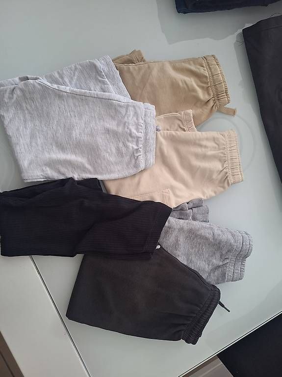 Lotti & Set di vestiti: Jungs Kleiderpaket Gr 98  – Usato da Figino venduto da nat_2vfp 2