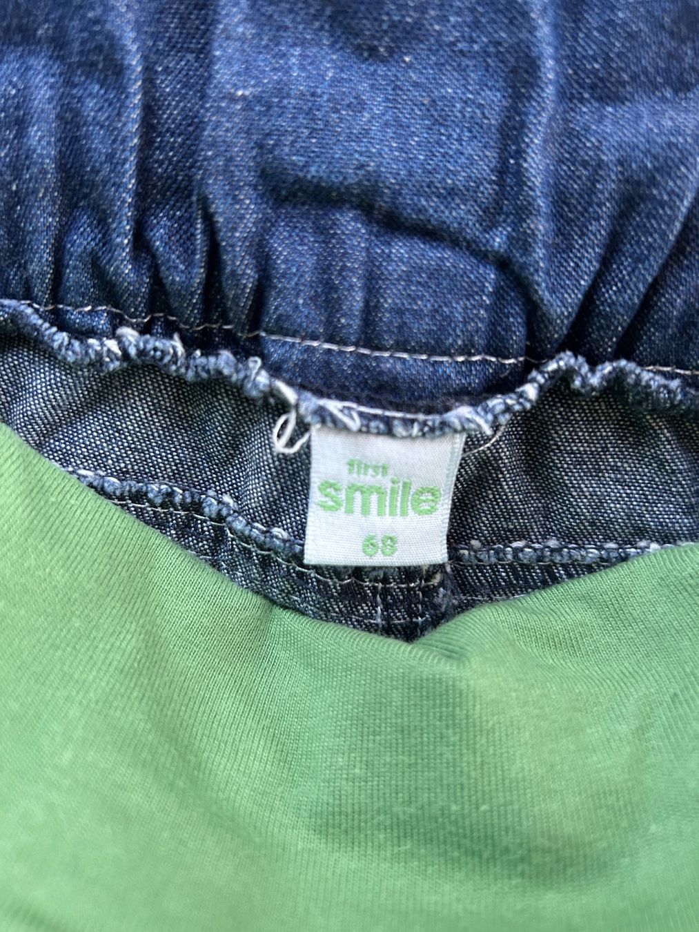 Pantaloni: Blaue Latzhosen-Jeans Grösse 68 – Usato da Grosswangen venduto da che_gr 1