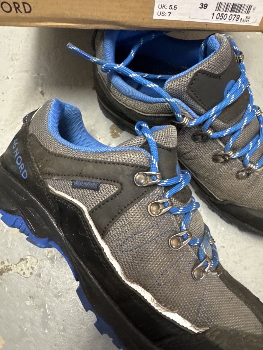 Scarpe da uomo: Wander/Trekking Schuh 39 – Usato da Hägendorf venduto da laumatt 1