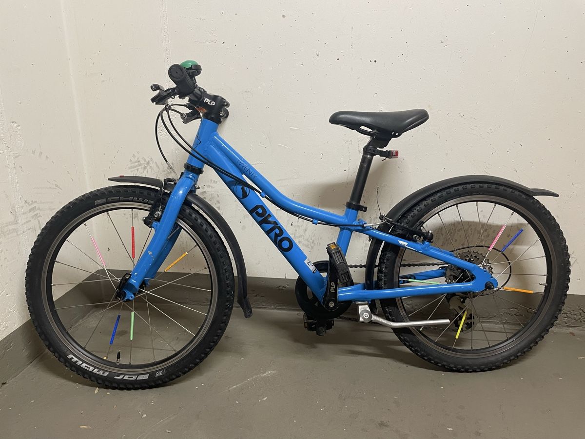 Pyro Vélos: Kinderfahrrad Pyro Twenty small 20 Zoll  – D'occasion à Bern par camychoc 9