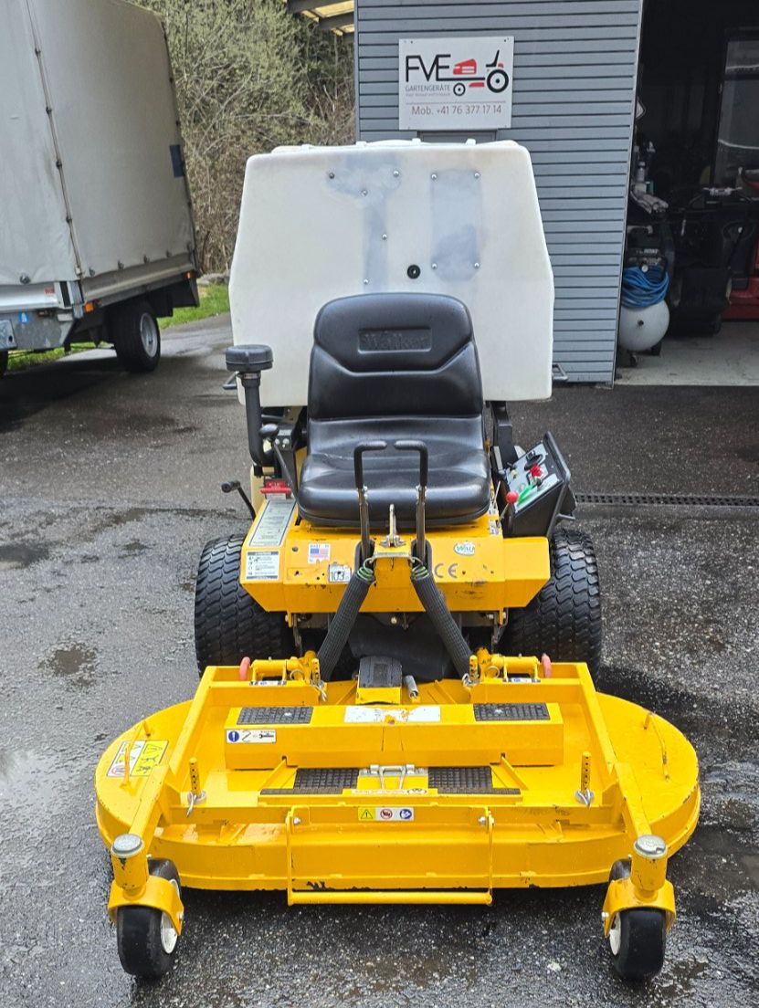 Tagliaerba: Walker Mäher MTCHS, 23 Ps Top Zustand, – Usato da Rain venduto da Fafan069