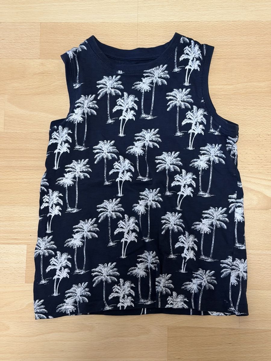 Chemises, T-shirts & Polos: C&A Kinder Tanktop Palmenprint – D'occasion à Menzingen par van_wt95