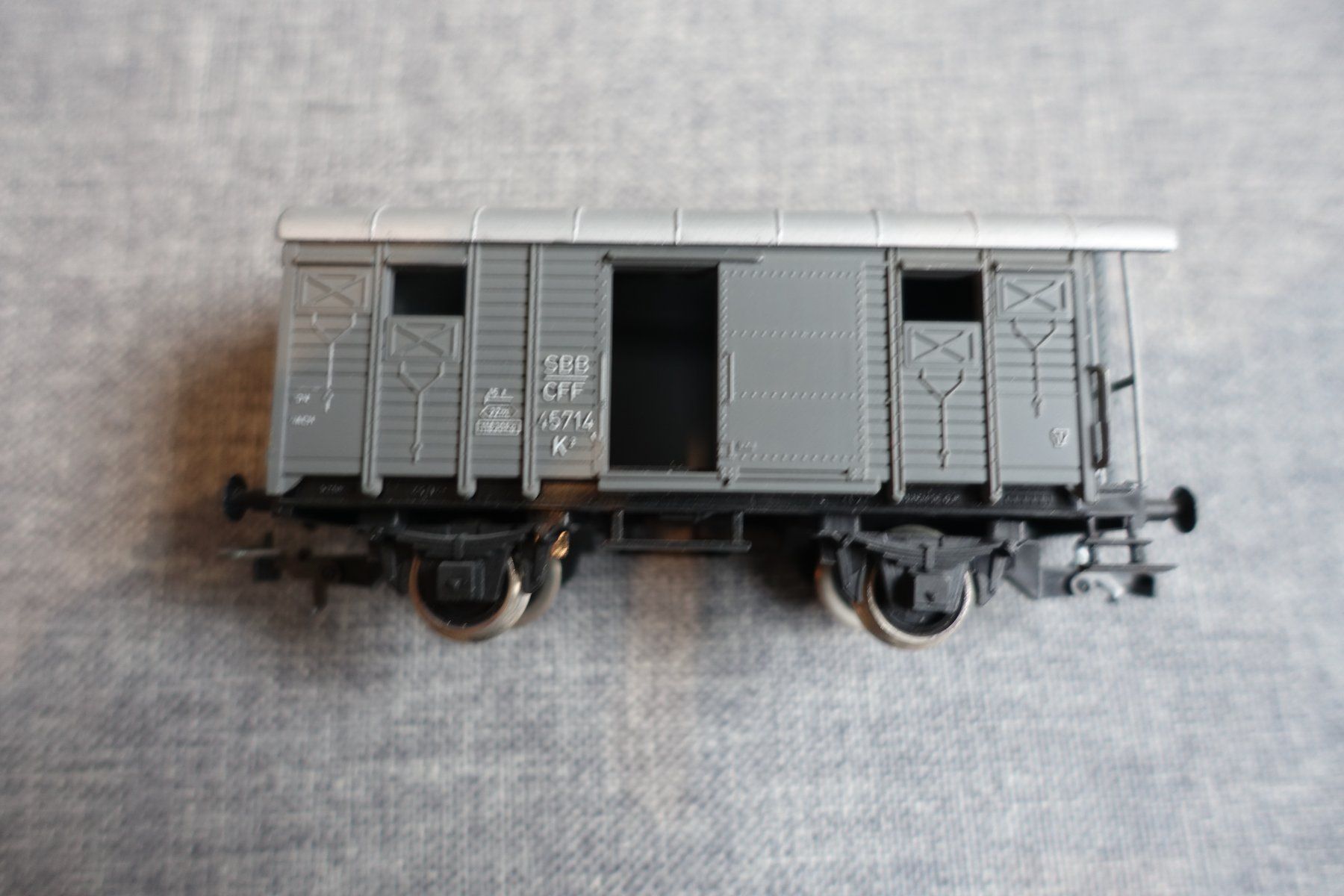 Kleinbahn Modellini di ferrovie: KLEINBAHN No. 302 SBB gedeckter Güterwagen – Usato da Wallbach venduto da Sarrows