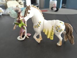 Schleich Pferd mit Fee und Drache guter Zustand