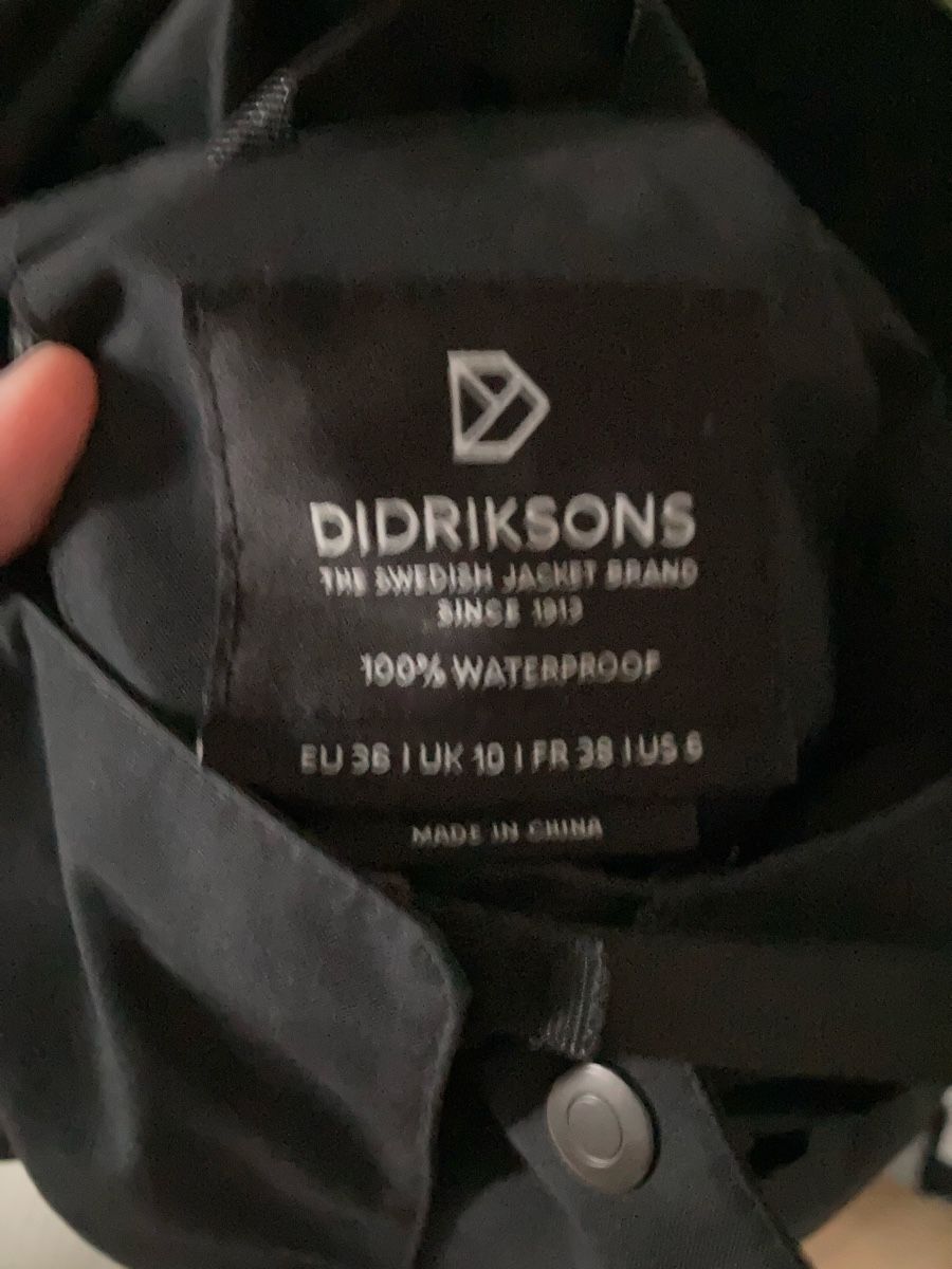 Didriksons Cappotti: Didriksons Regenmantel – Usato da Bern venduto da chaefer15 2
