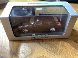 Porsche Panamera Minichamps 1:43 OVP darkbrown. 86