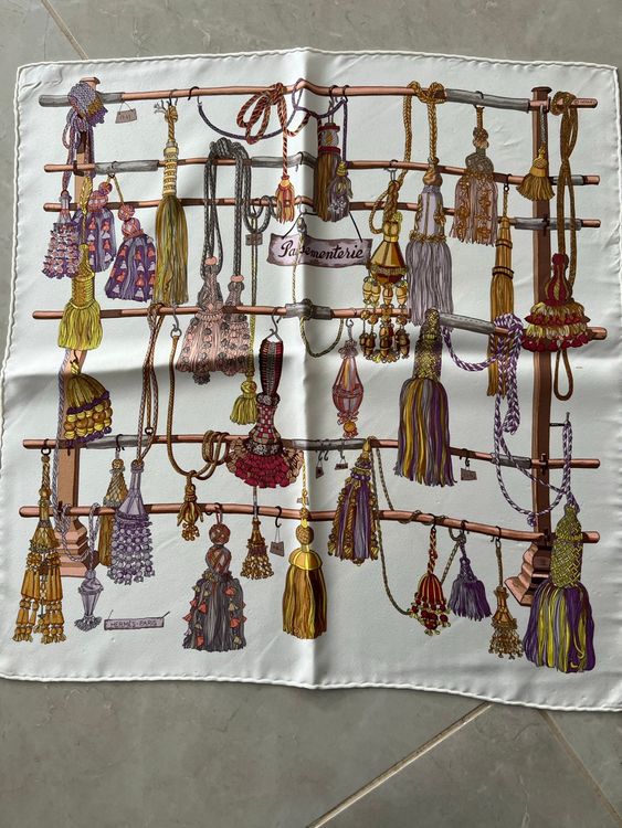 Foulard Hermès Gavroche En Soie - Modèle Occasion Multicolore - Accessoire Luxe Femme Vintage