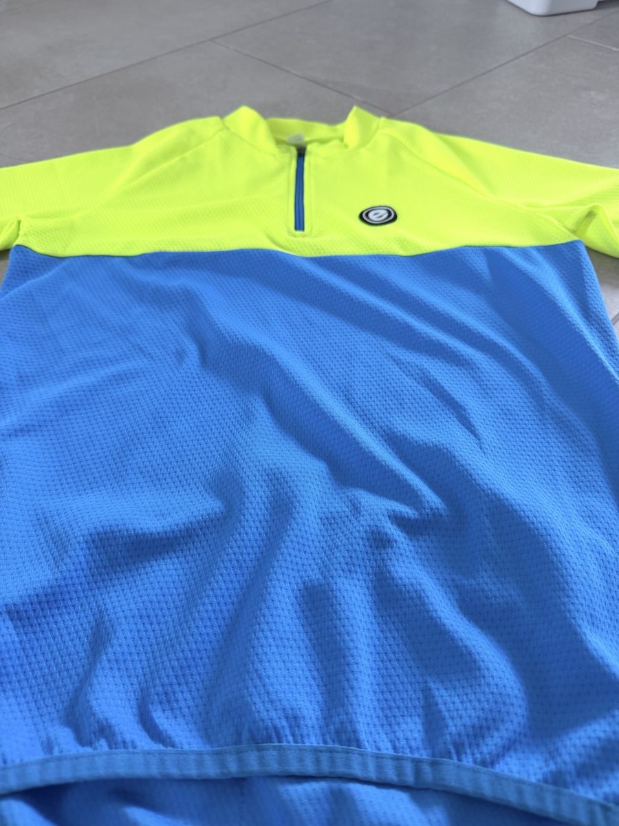 Canottiere & Pantaloni: Velo Trikot Gr. 152/158 – Usato da Brüttisellen venduto da Ayersa 2