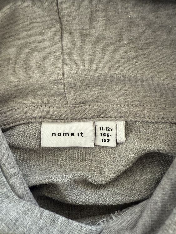 Name It Pulls & Sweat-shirts: Grauer Kapuzenpullover Grösse 146/152 – D'occasion à Pfaffnau par Liz6264 1