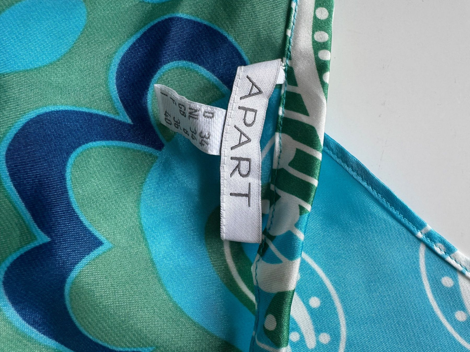 Top: Top apart – Usato da Rotkreuz venduto da Mini_mela33 6