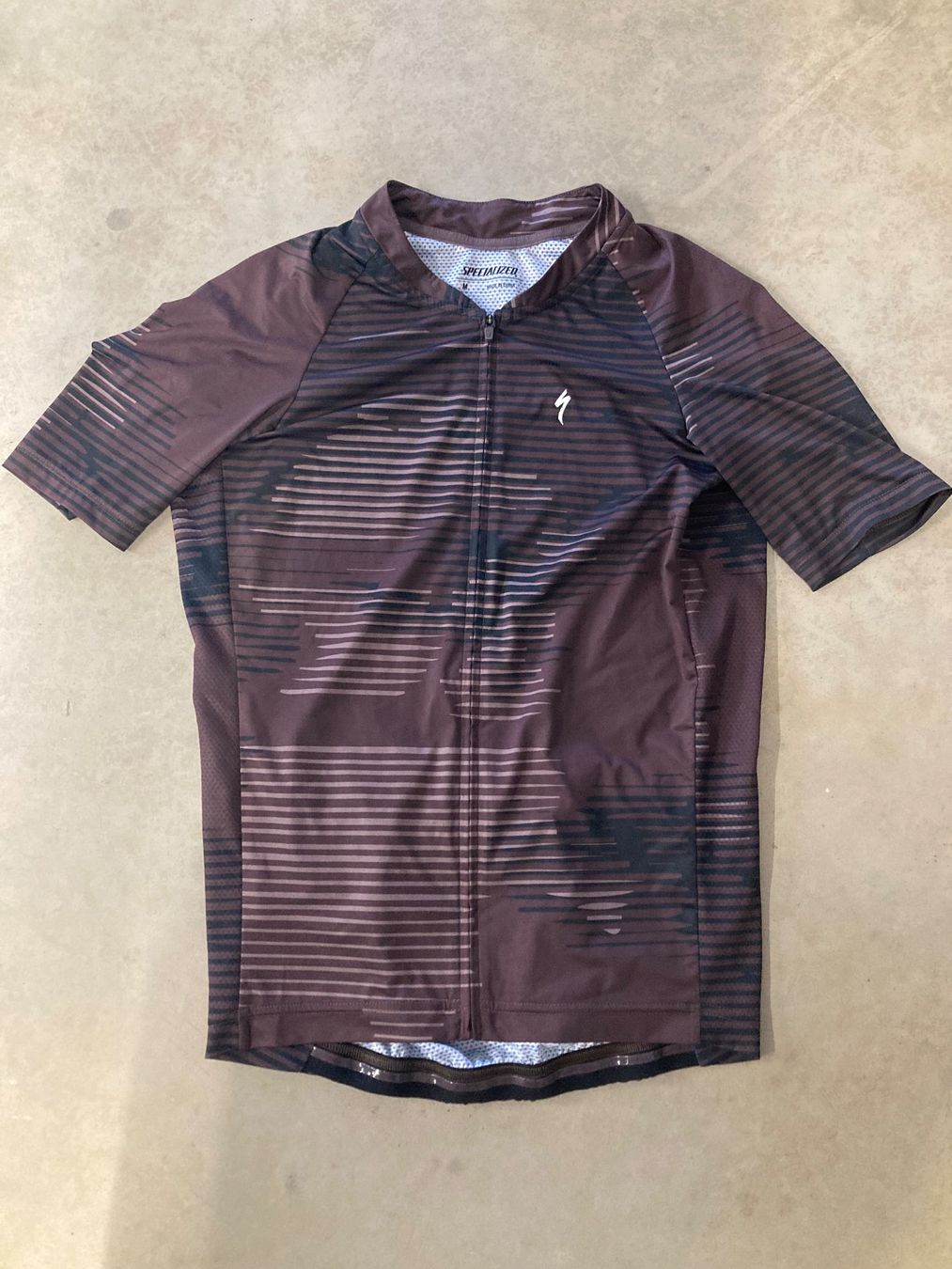 Specialized Leibchen & Hosen: Specialized Velotrikot Braun/Schwarz, Grösse M – Gebraucht aus Tumegl/Tomils von meloni12