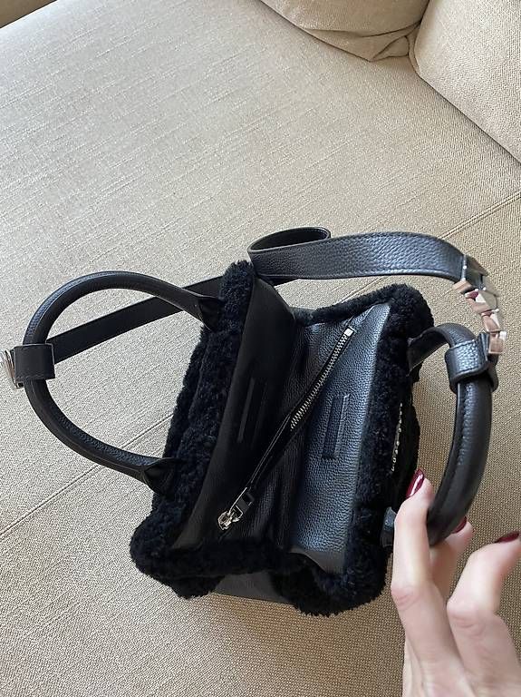 Taschen für Damen: Borsa Hugo boss  – Gebraucht aus Camorino von giu_spa89 2