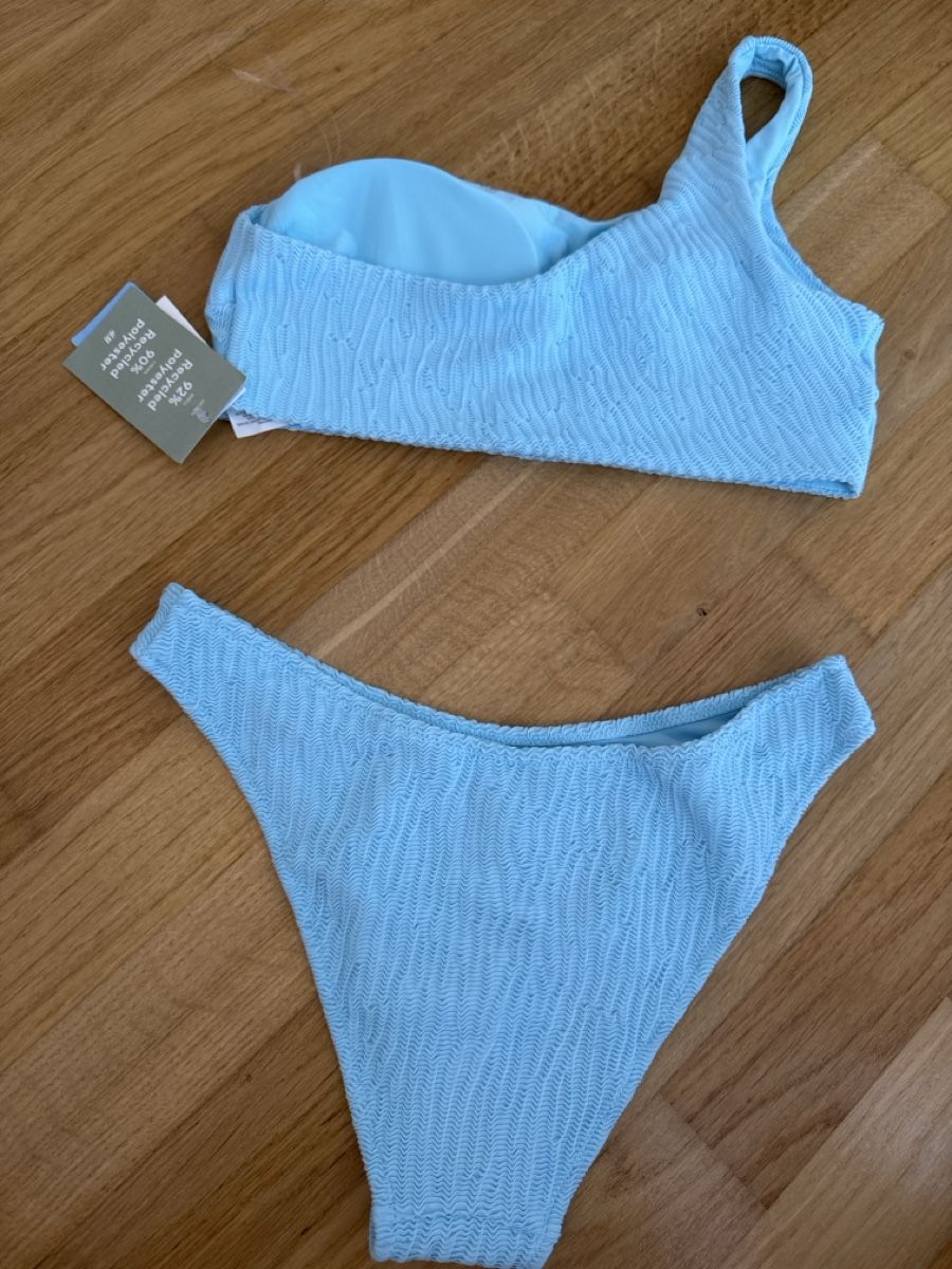 Maillots de bain & Bikinis: Bikini Neu mit Etikett – Neuf avec emballage d'origine à Frauenfeld par m_19h 4