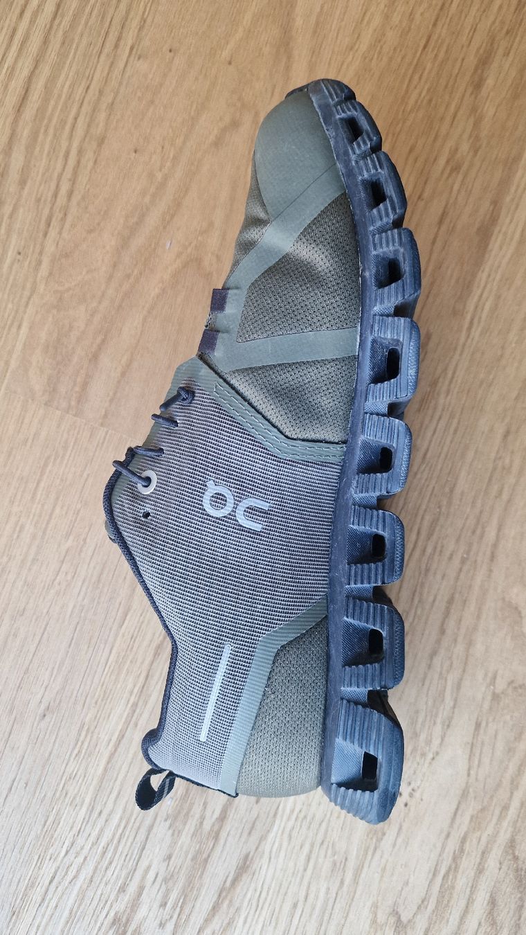 On Chaussures hommes: On Cloud Olive Waterproof Grösse 41 – D'occasion à Gümligen par koo_95tf 4