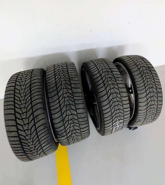 Pneumatici & Ruote complete: Winterkompletträder CMS C29 für Tesla Model 3 Performance  – Usato da Burgdorf venduto da bekras 4