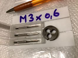 M3 x 0.6 Schneideisen / Filière & Gewindebohrer, unbenutzt