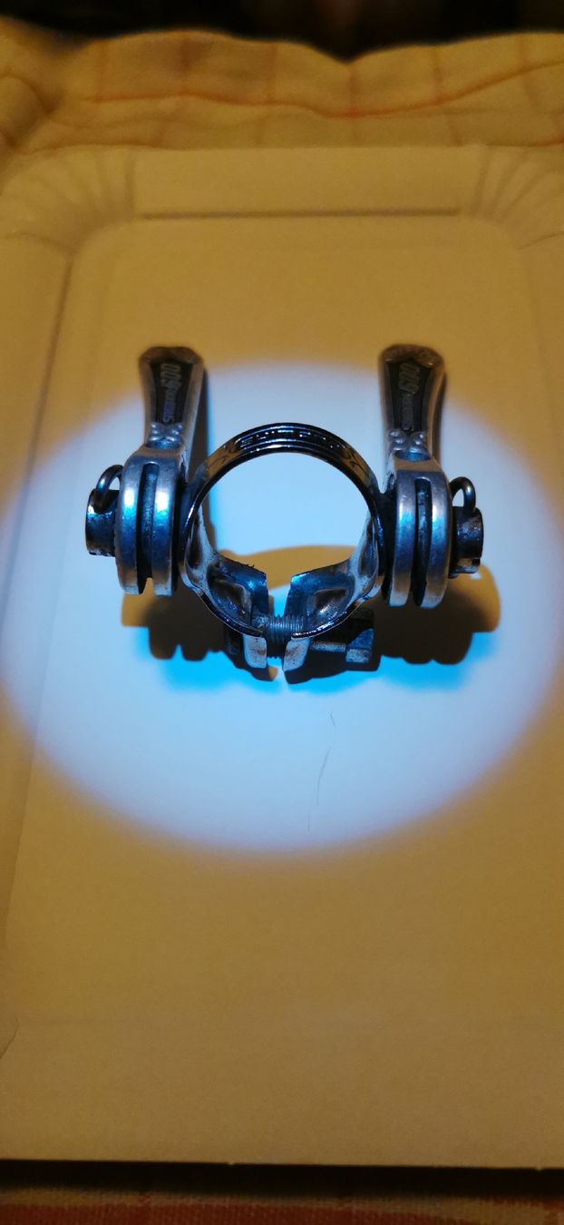 Shimano Pezzi di ricambio: Shifters shimano 600 Arabesque  – Usato da Genève venduto da vins50 1