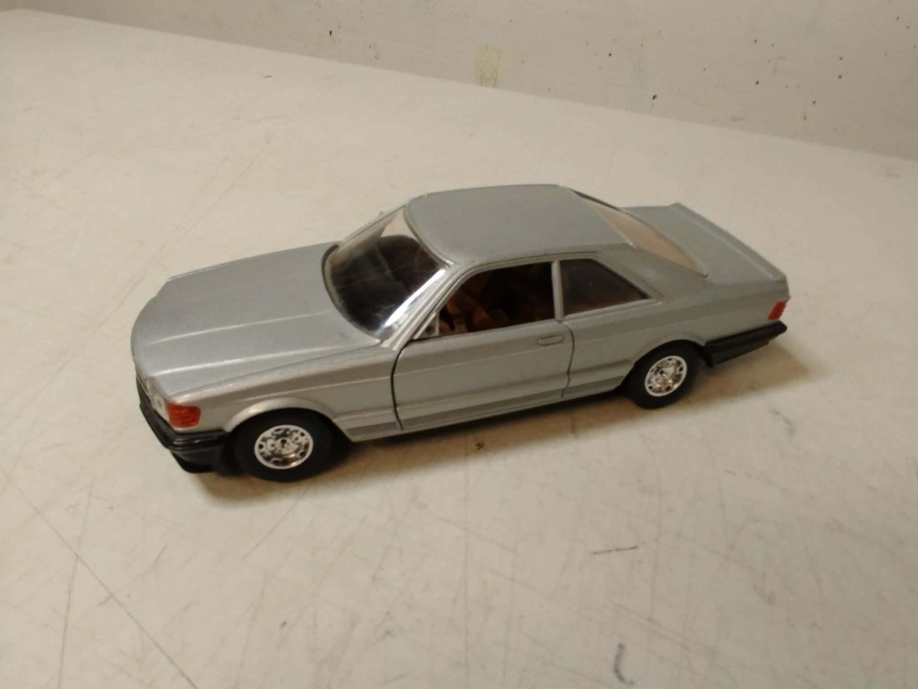 Bburago Voitures modèles: Bburago Mercedes-Benz – D'occasion à La Chaux-de-Fonds par Emmaus2300CDF 2