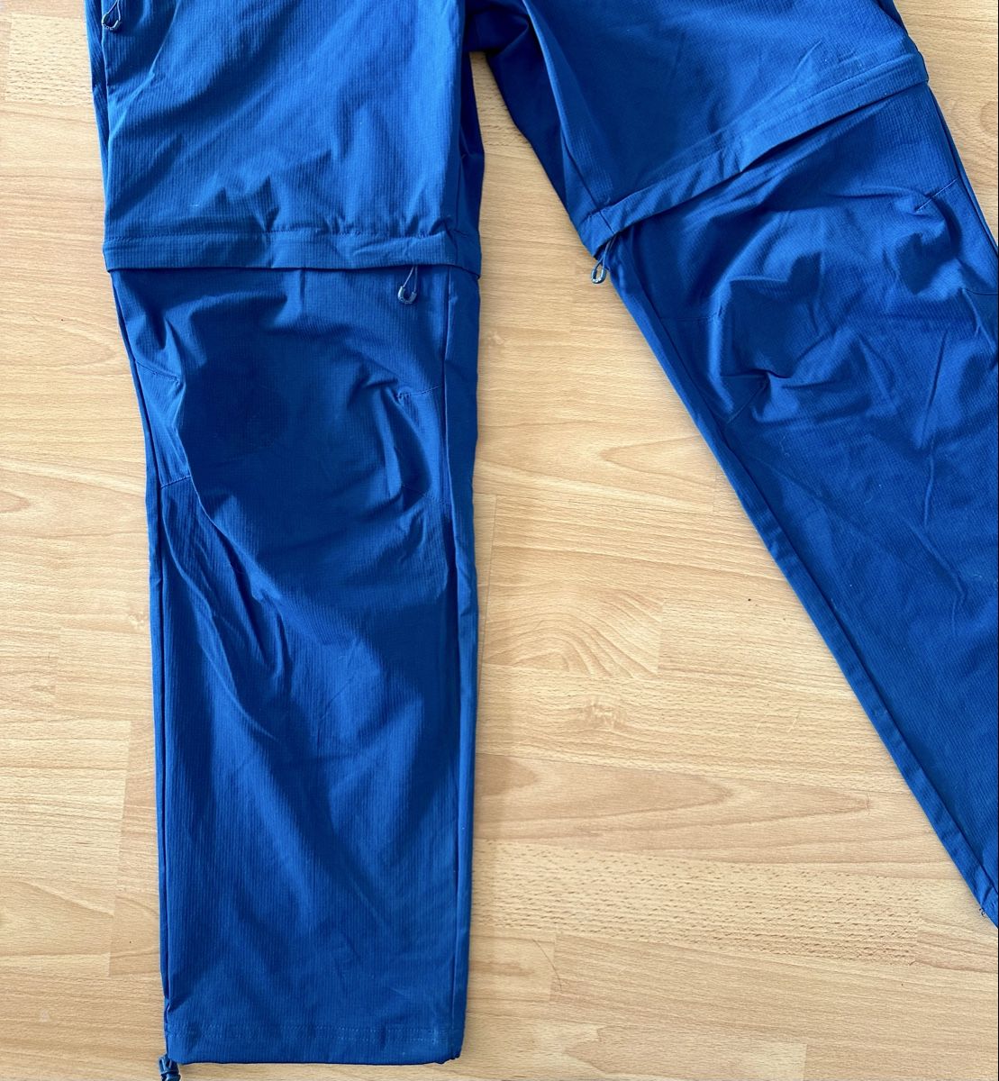 Pantaloni: Trekkinghose mit Zip-Off (L) – Usato da Benken SG venduto da SecondTreasure 2