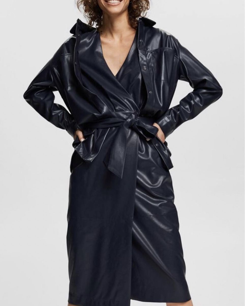 Esprit Vestiti: Kleid in Lederoptik - Navy – Nuovo e nell'imballaggio originale da Wittenbach venduto da bes_k8vr 7