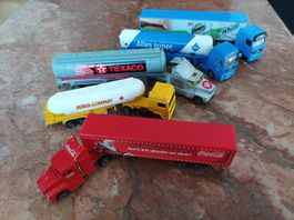 5 Sattelzuege Kenworth Christmas Coca-Cola / Volvo / Man