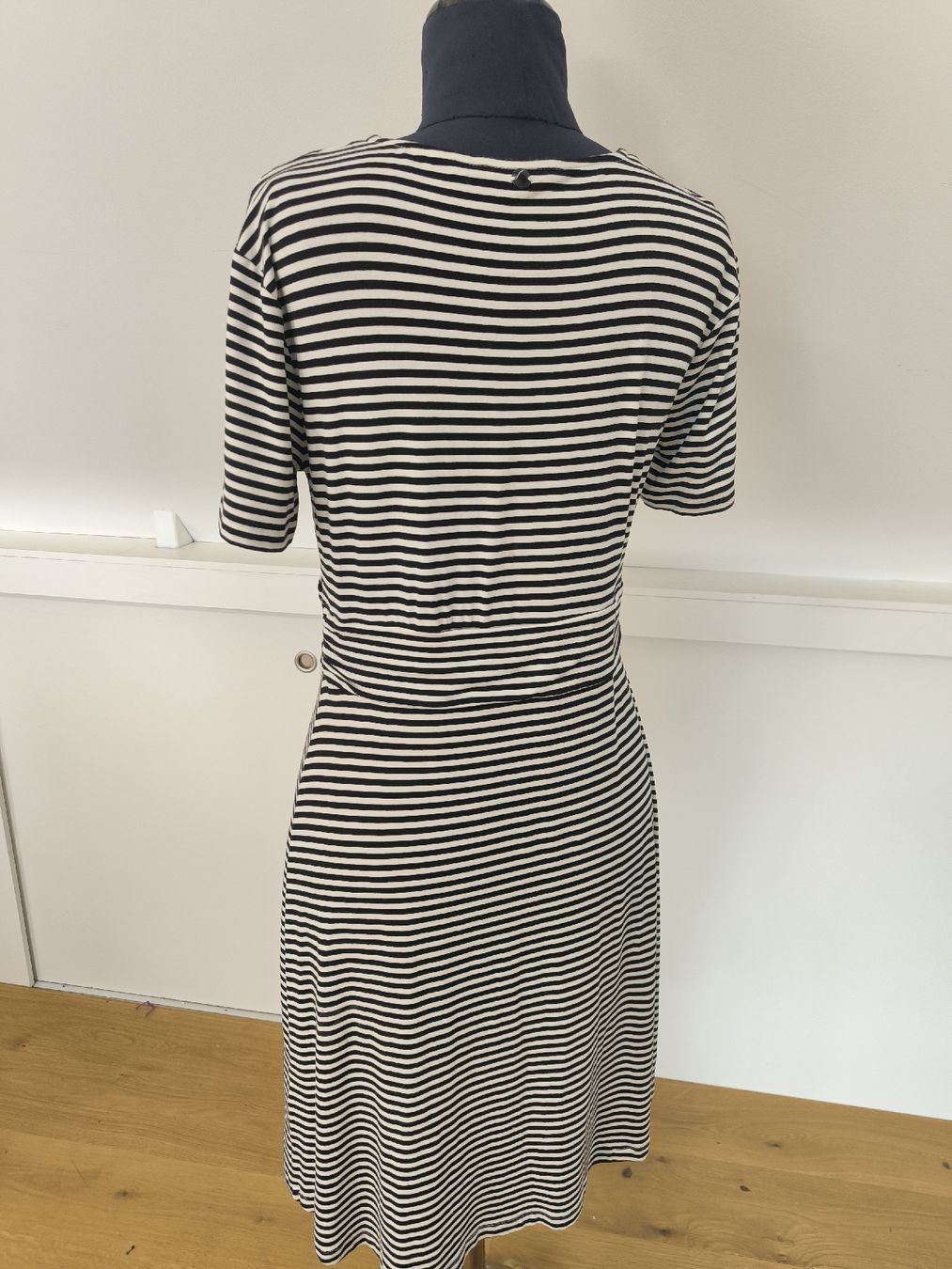 Tom Tailor Kleider: Tom Tailor Kleid, neu, gestreift, Wickeloptik – Neu (gemäss Beschreibung) aus Biel/Bienne von mar_vl8n 1