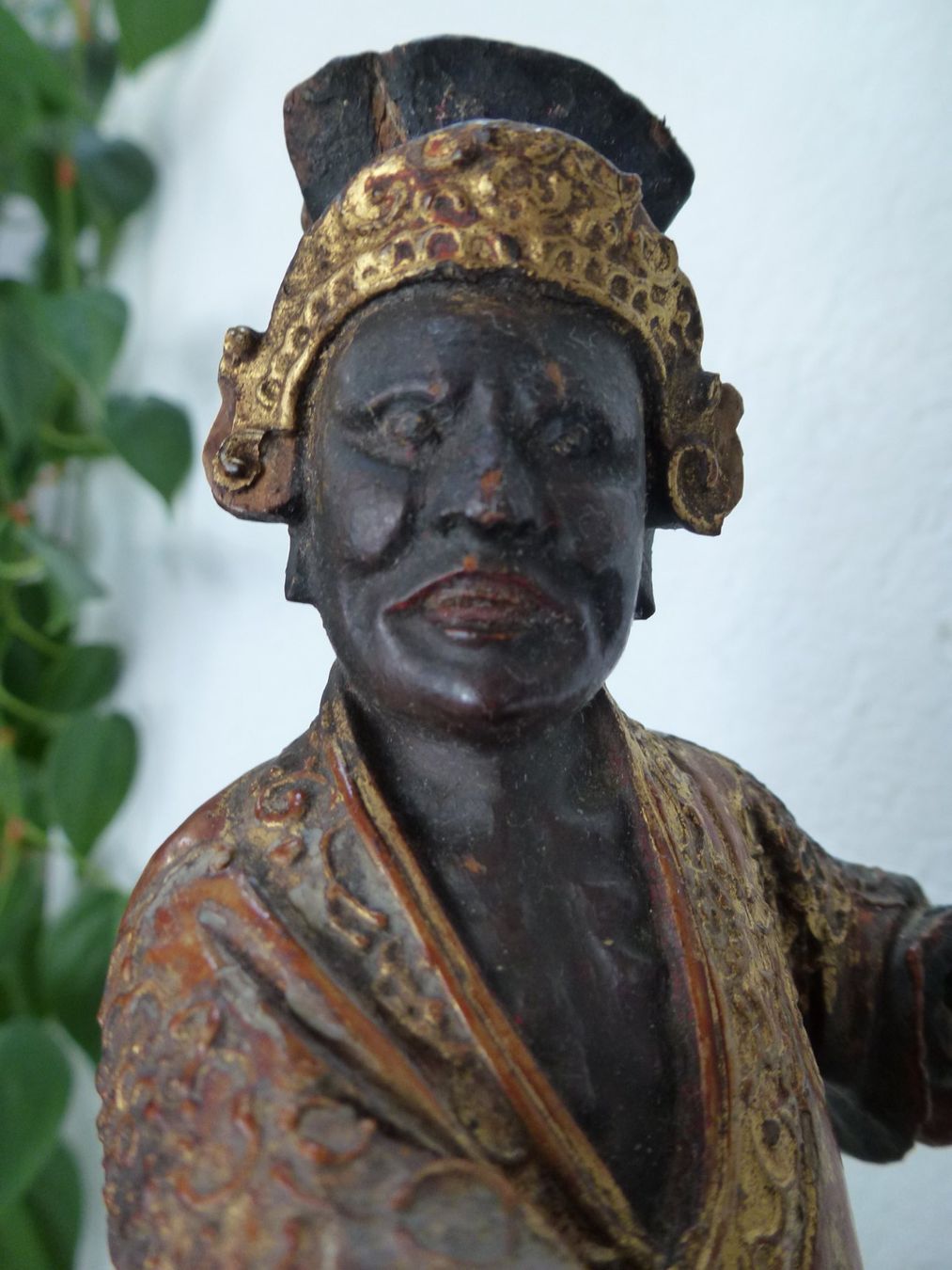 Skulpturen & Statuen: Holzfigur Kaiser China Tänzer Qing – Gebraucht aus Esslingen von eintagammeer 1