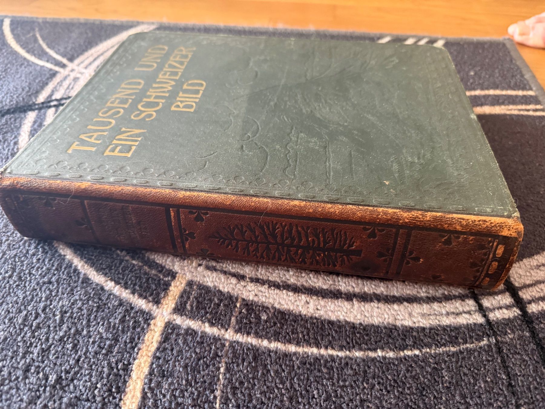 Livres: Tausend und ein Schweizer Bild – D'occasion à Ossingen par kimpossibel 1