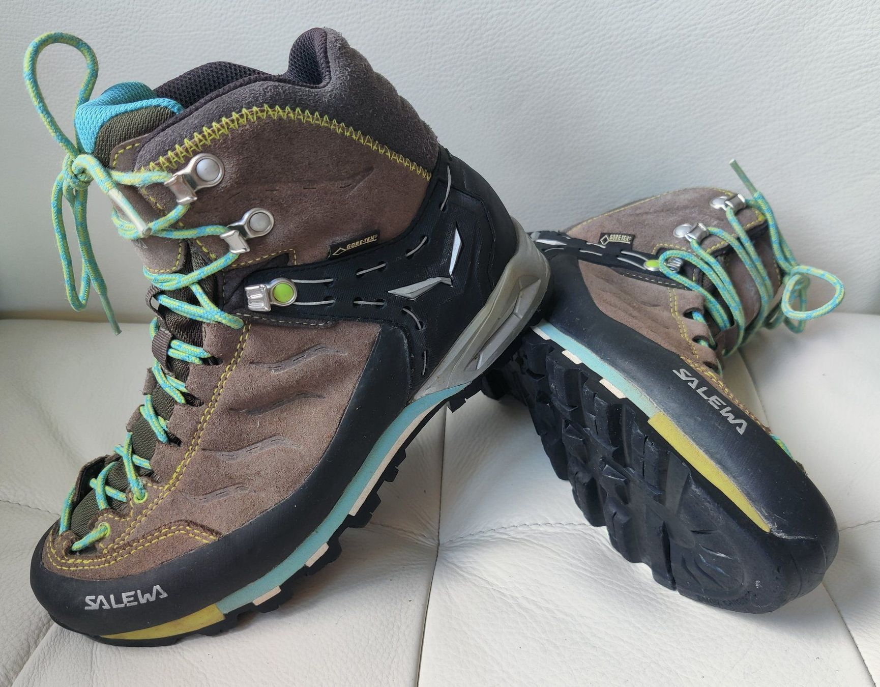 Salewa Scarpe da donna: SALEWA Damen Bergwanderschuhe Trekkingschuhe / Gr. 37 – Usato da Lachen SZ venduto da PizBuin35 2