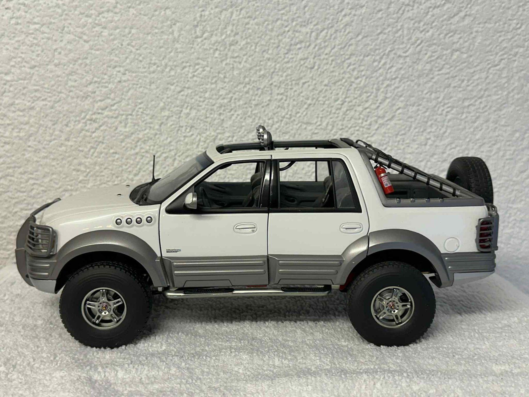 Autoart Modellautos: Ford Expedition Himalaya 1:18 Autoart – Neu (gemäss Beschreibung) aus Ried-Brig von V8_Andy 1