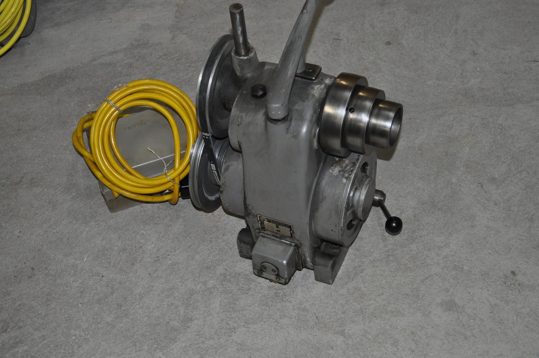 Schaublin Altro per industria metallurgica: Antriebsmotor Simonet / Schaublin – Usato da Frenkendorf venduto da nen_h8rw 1