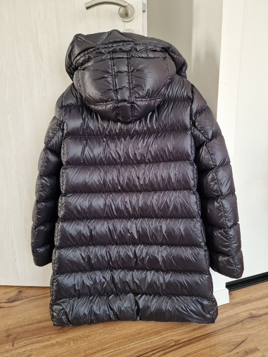 Moncler Jacken: Doudoune longue Moncler "Suyen" – Neu (gemäss Beschreibung) aus Yverdon-les-Bains von Scmps 3