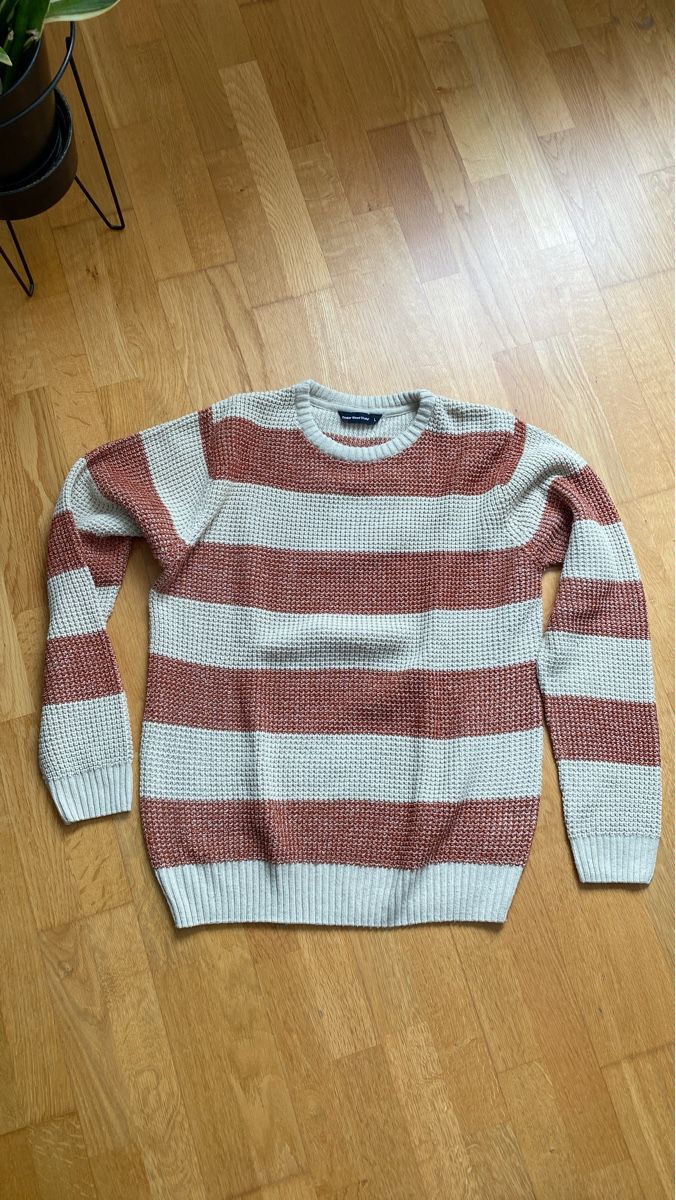 Pulls & Sweat-shirts: Streifenpullover in Grösse L – D'occasion à Burgdorf par allesolivia
