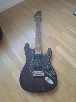 Selbst gebastelte E-Gitarre - Dekoelement