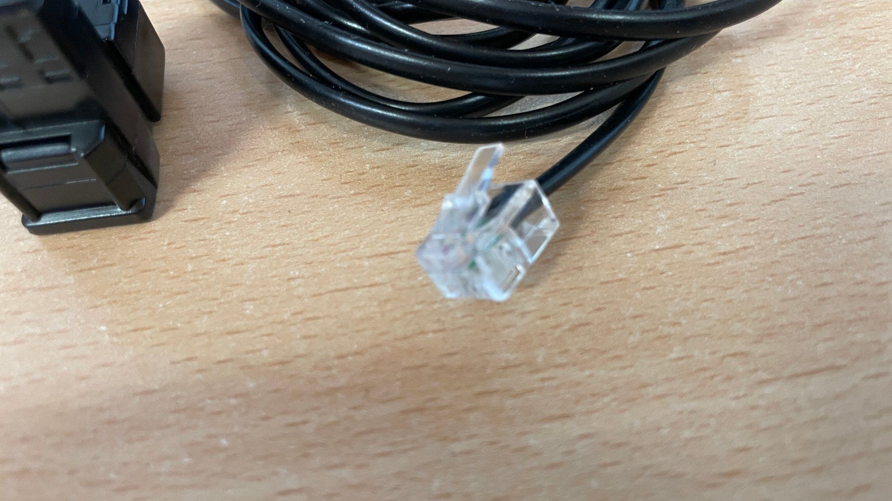 Cavi: Telefon Kabel mit Stecker – Usato da Glattfelden venduto da cybermaxx 3