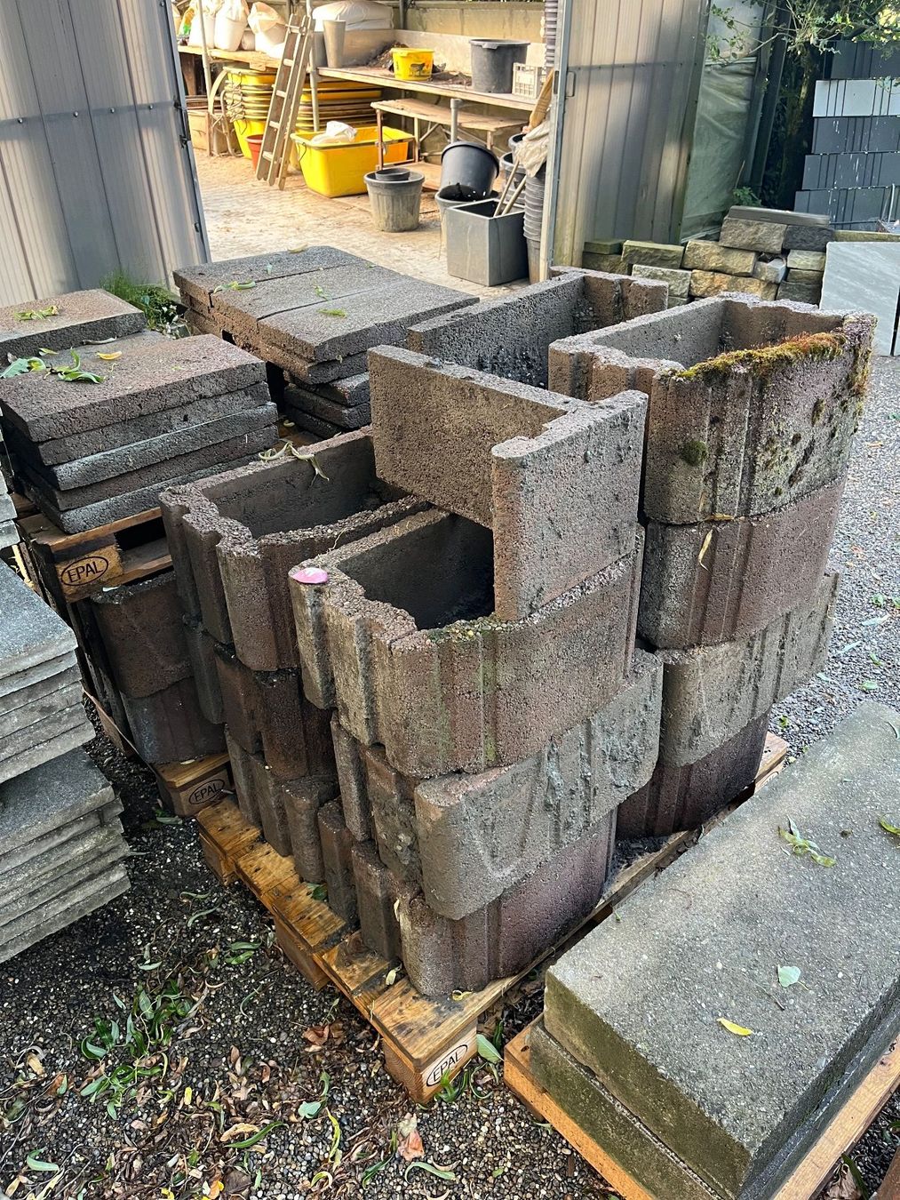 Steine & Dachziegeln: Betonsteine, Löffelsteine, Mauersteine – Gebraucht aus Eichberg von Elmar2014 2