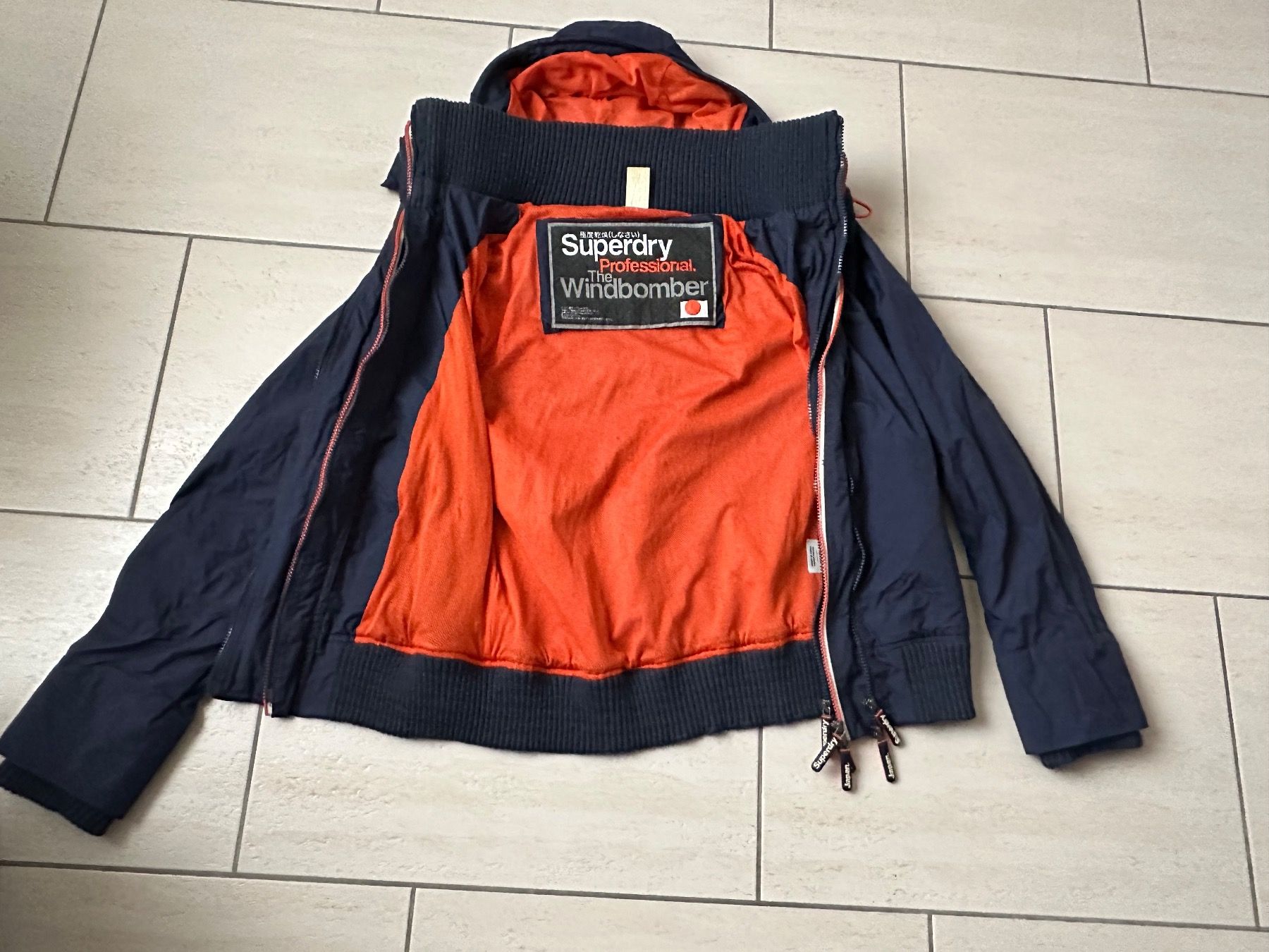 Superdry Giacche & Cappotti: Superdry Windjacke Junior – Usato da Oetwil am See venduto da bor_71fi 1