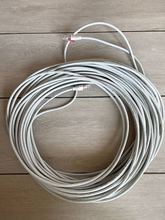 Cavi: Câble ethernet CAT6(a) de 30m – Usato da Leytron venduto da Majic31 4