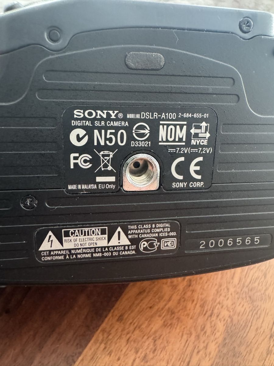 Sony Kamera: Sony Alpha DSLR-A100  – Gebraucht aus Sursee von TeamBully 2