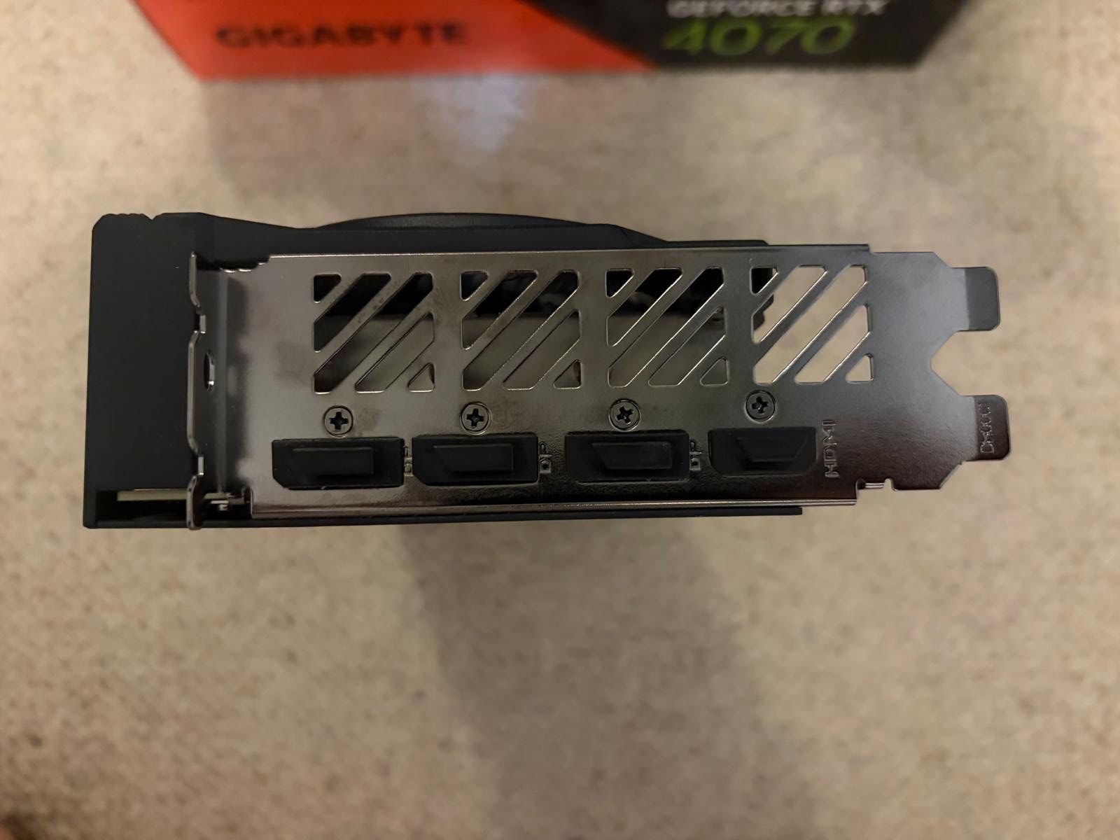 Gigabyte Grafikkarten: Gigabyte GeForce RTX 4070 Winforce OC 12G – Gebraucht aus Ennetbaden von eiseschkeis 3