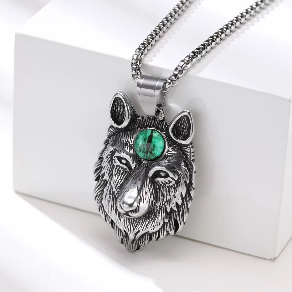 Ketten: Men necklace silver wolf face blue stone – Neu und originalverpackt aus Aarburg von StavFashion 3